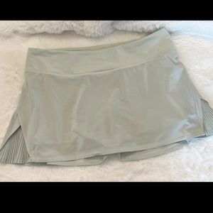Lululemon tennis skirt- play off the pleats